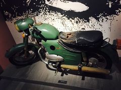 -上海市龙华烈士陵园