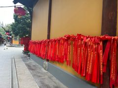 -龙华寺