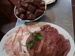 -华哥新鲜猪精品美食