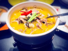 酸汤猪肚浸鲜蚝-凤凰湘语·湘粤鲜融(浦东旗舰店)