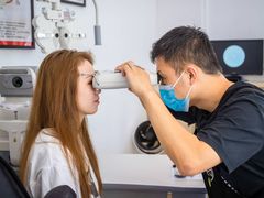 -罗伯特眼镜·蔡司官方授权(罗湖国贸店)