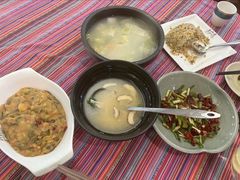 -香巴拉云南餐厅(华莱坞店)