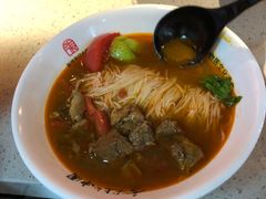 番茄牛腩手工空心面-1192弄老上海风情街(世纪汇广场店)