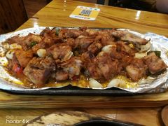 -老东镇啤酒屋海鲜加工·蒸汽海鲜·海鲜烧烤(台东店)