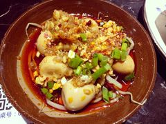 鹌鹑蛋-巴四老城区炭火蛙锅(张江店)