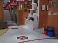 -雅悦齿科(顾村公园店)
