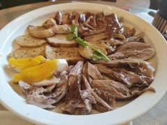 -潮界(LU·ONE凯德晶萃广场店)