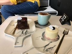 -UNI UNI(环亚凯瑟琳店)