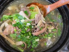 -谢老五跷脚牛肉·非遗传承店