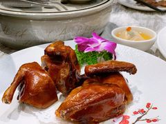 红烧乳鸽-如丰晟宴(长安万达店)