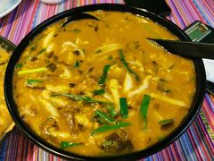 -香巴拉云南餐厅(华莱坞店)