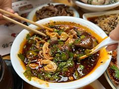 -朱大嘴肥肠血旺(福字街店)
