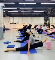 -深舞形体民族舞蹈工作室