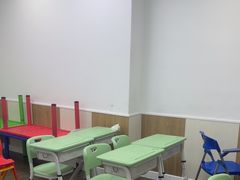 -昂立少儿成长中心(普陀星方汇校区)