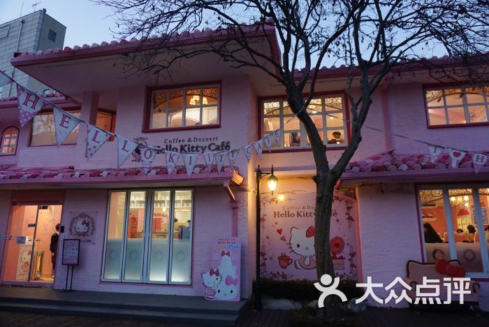 hello kitty cafe(弘大店)门面图片 - 第33张