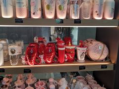 零售区-星巴克(北京西大望路温特莱店)