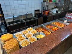 -丽丽三鲜螺蛳粉(田林路店)