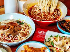 -秤砣砣·湖南粉面馆(青年路店)