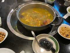 -丫丫汤膳打边炉(宏府408坊店)
