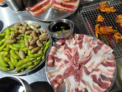-马路牙子地桌烤肉(工体店)
