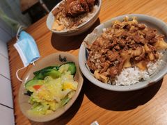 -红猪卤肉饭(大西洋美食城店)