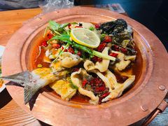 -菌自由丨野生菌火锅特色庭院餐厅(丽江古城店)