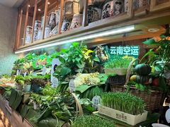 -亚马逊蒸汽活海鲜自助(LCM置汇旭辉广场店)