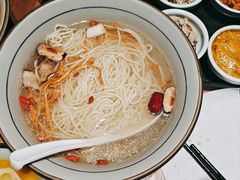 -蟹黄鱼·海派深夜面馆(巨鹿路店)