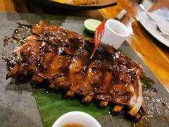 BBQ猪肋排-Naughty Nuri’s Phuket