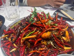 -钳小柒龙虾烧烤大排档川湘菜(长寿路店)