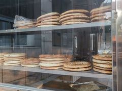 面包甜点陈列柜-语言大学-清真食堂