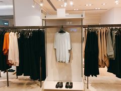 -COS(月星环球港店)