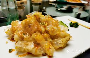 Thai-style Braised Fish and Pork