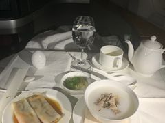 -爱德华·劳伦斯·洛根将军国际机场