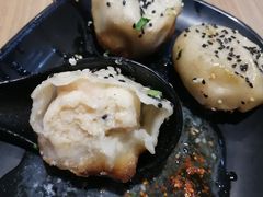 鲜肉虾仁双拼-小杨生煎(金山百联购物中心3楼店)