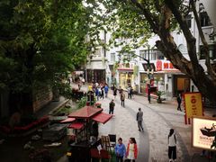 -猫的天空之城概念书店(杭州南宋御街店)