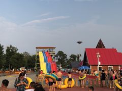 -沈阳龙润夏宫温泉水乐园