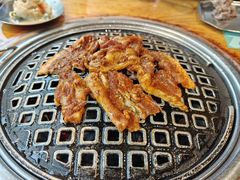 -唯成•韩国炭火烤肉 유성고기