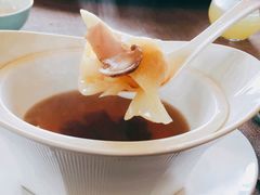 松茸炖花胶汤-世博源公馆·本帮融合菜·主题包厢·江景餐厅