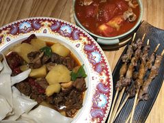 沙湾大盘鸡-塔哈尔·新疆盛宴(城西银泰店)