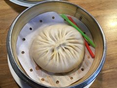 蟹粉汤包-朱洪元苏式面馆(绿宝广场店)