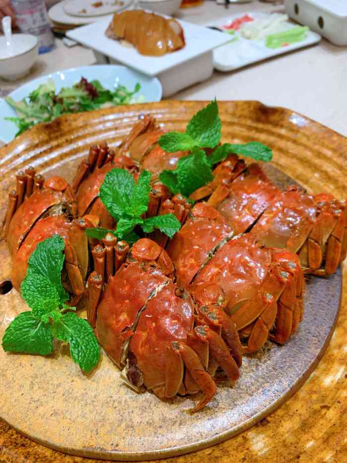 新开的特色饭店宜兴竹海那里的食材除了上菜速度有点还不是最佳其他都