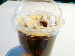 -瑞幸咖啡(三里屯SOHO-6号楼店)