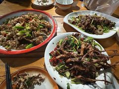 -超越海鲜屋(飞龙物业店)