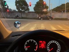 -无忧学车·华茂驾校(宝山校区)