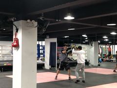 -FIGHTMAN格斗俱乐部(长宁临空店)