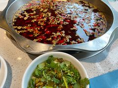 -火辣辣美蛙鱼头自助火锅(仁和路店)