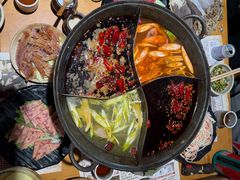 -白乐天毛肚火锅馆(南滨路店)