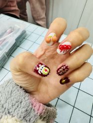 -七彩虹美甲美睫 半永久