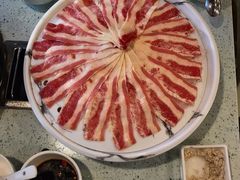 雪花腹肉肥牛-烹然四季椰子鸡火锅(团结湖总店)